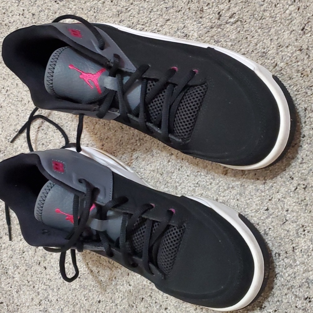 Jordan Flight Origin Girl's Size 6.5Y Black Gray Pink Basketball Shoes